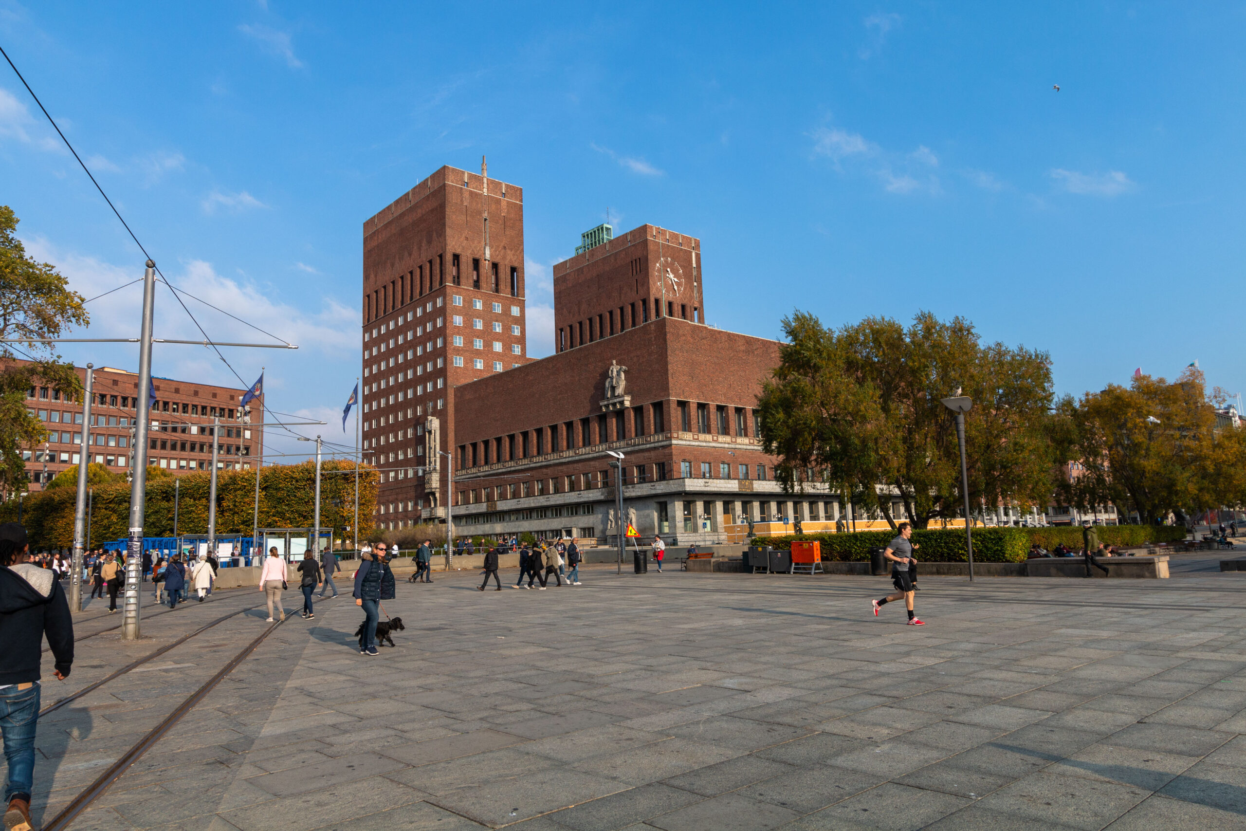 Die Hauptstadt von Norwegen, Oslo mit seinem markanten Rathaus