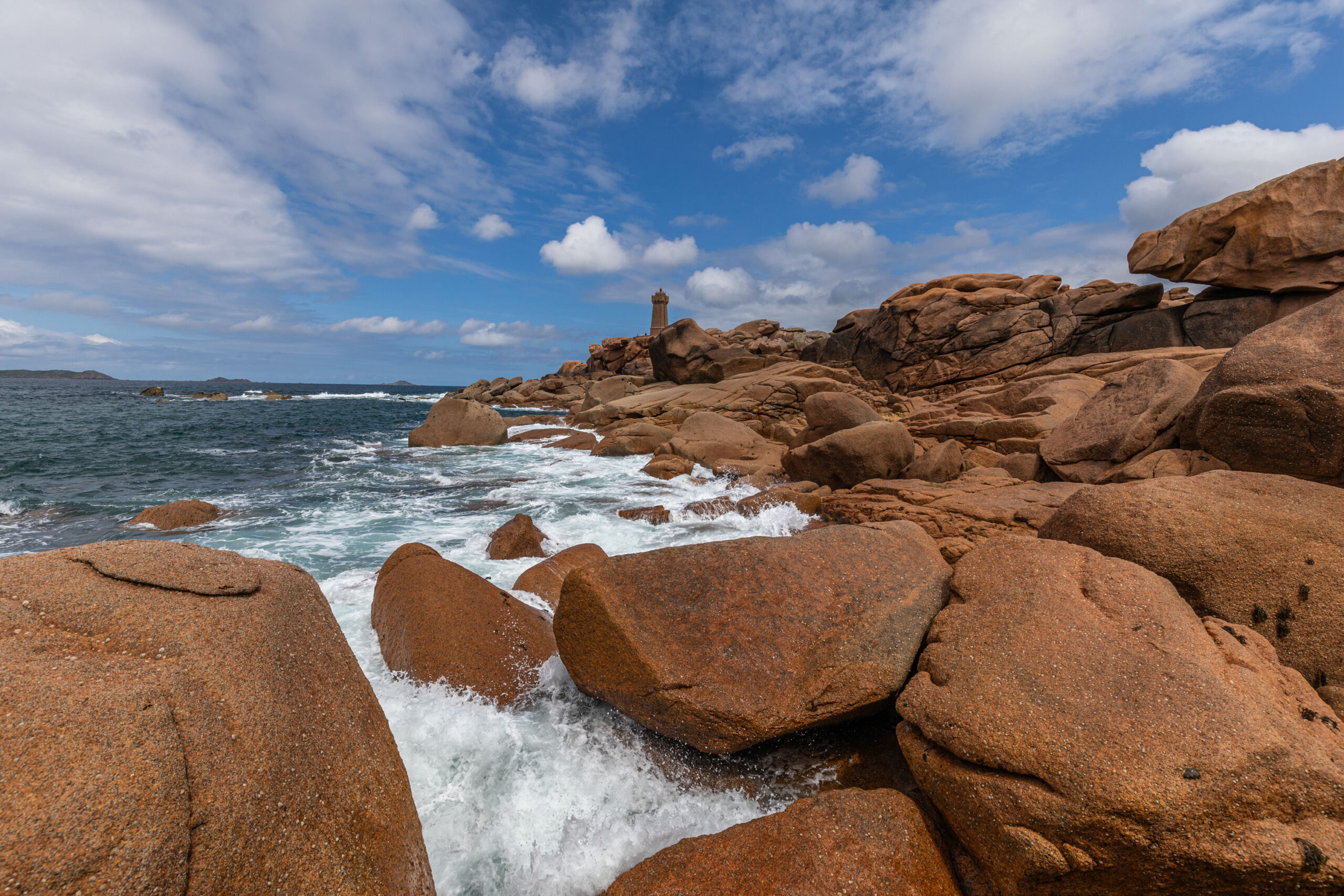 Phare de Ploumanac`h, die rosa Granitküste im Norden der Bretagne, Landschaft