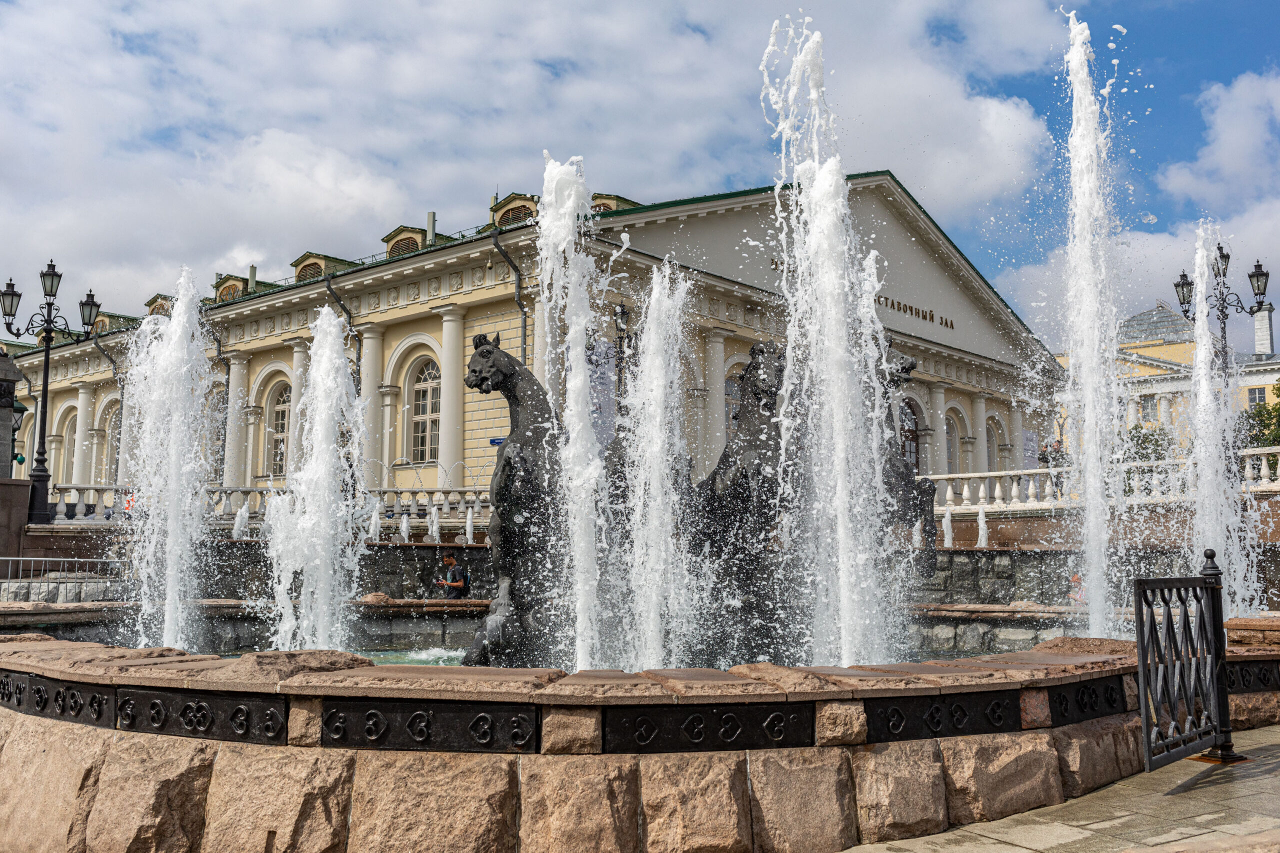 Fontaine des Quatre Saisons im Alexandergarten in Moskau