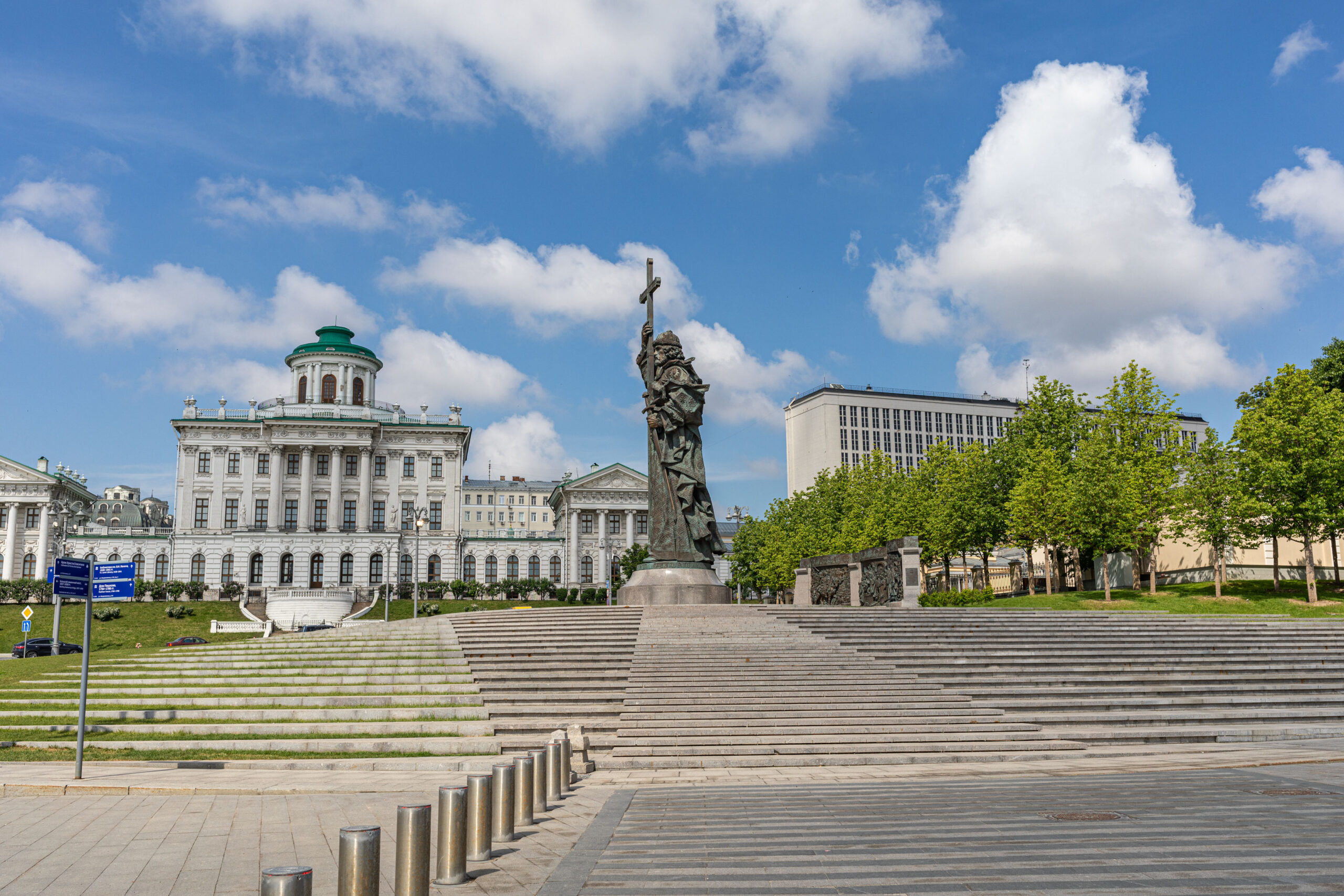 Denkmal von Fürst Wladimir in Moskau