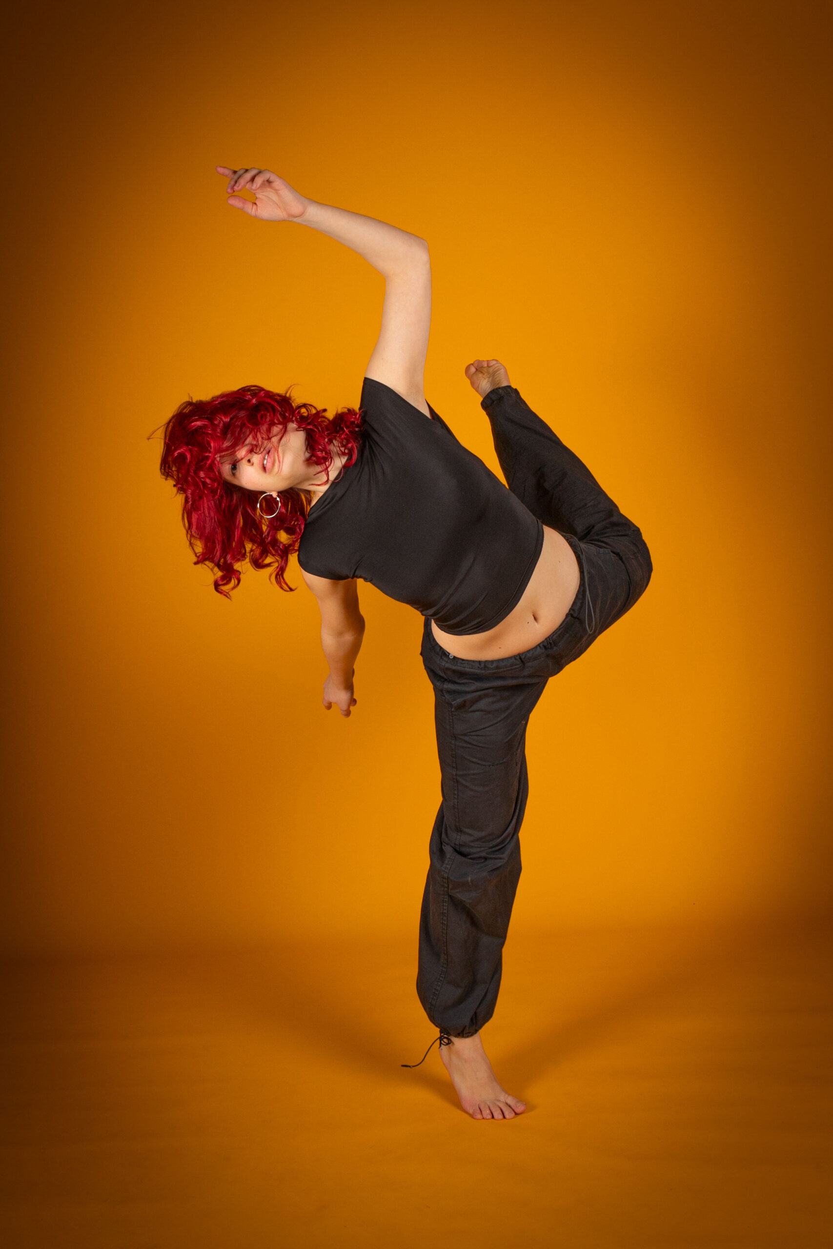 Contemporarytänzerin in Tanzpose